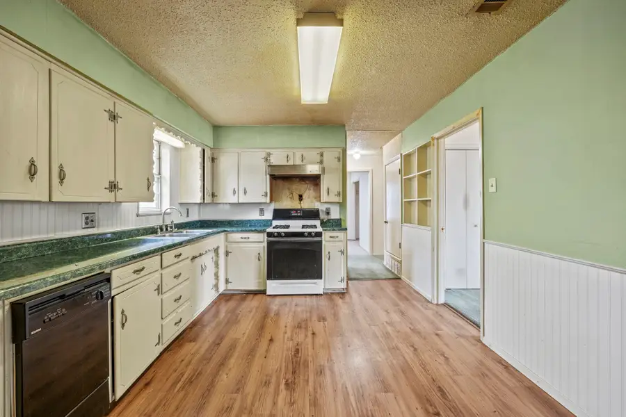 4026 Dixon Circle, Greenville, TX 75401 - Image #3