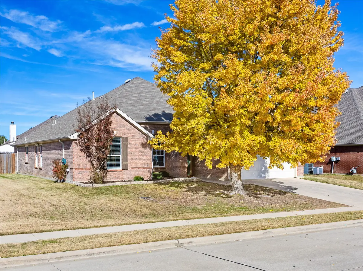 1104 Victory Bells Drive, Fort Worth, TX 76052 - Image #1