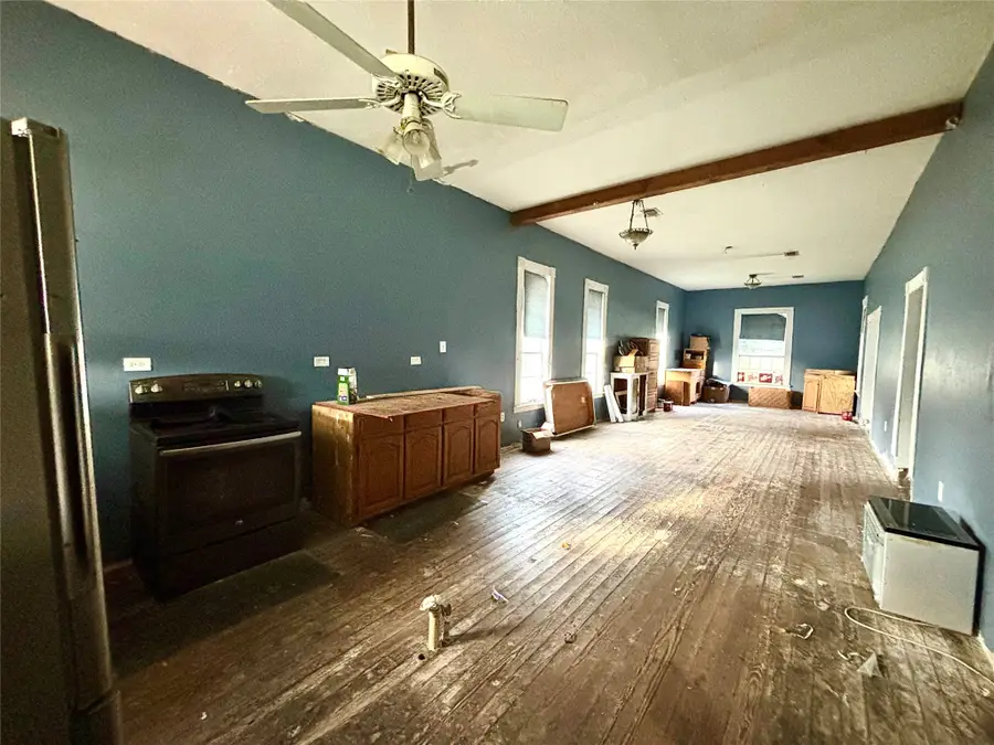 219 N Smyth Street, Mart, TX 76664 - Image #2