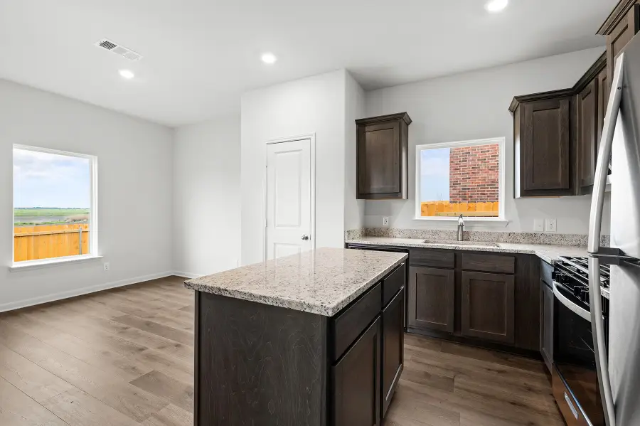 410 Watson Court, Venus, TX 76084 - Image #2