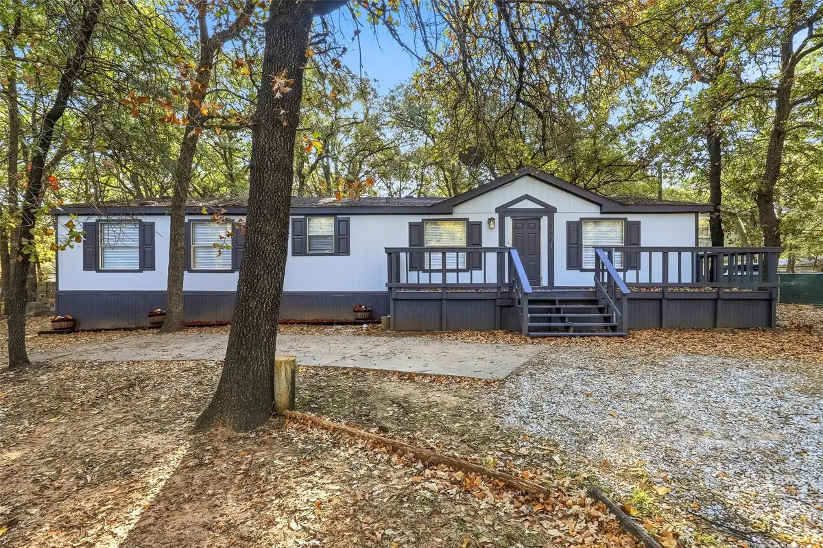 4631 Lyndi Lane, Granbury, TX 76049 - Image #1