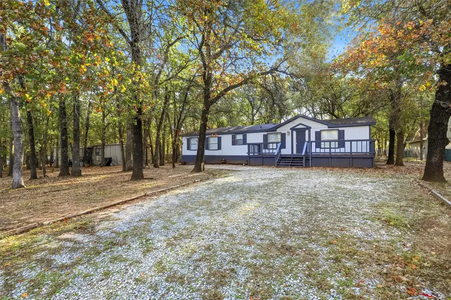 4631 Lyndi Lane, Granbury, TX 76049 - Image #2