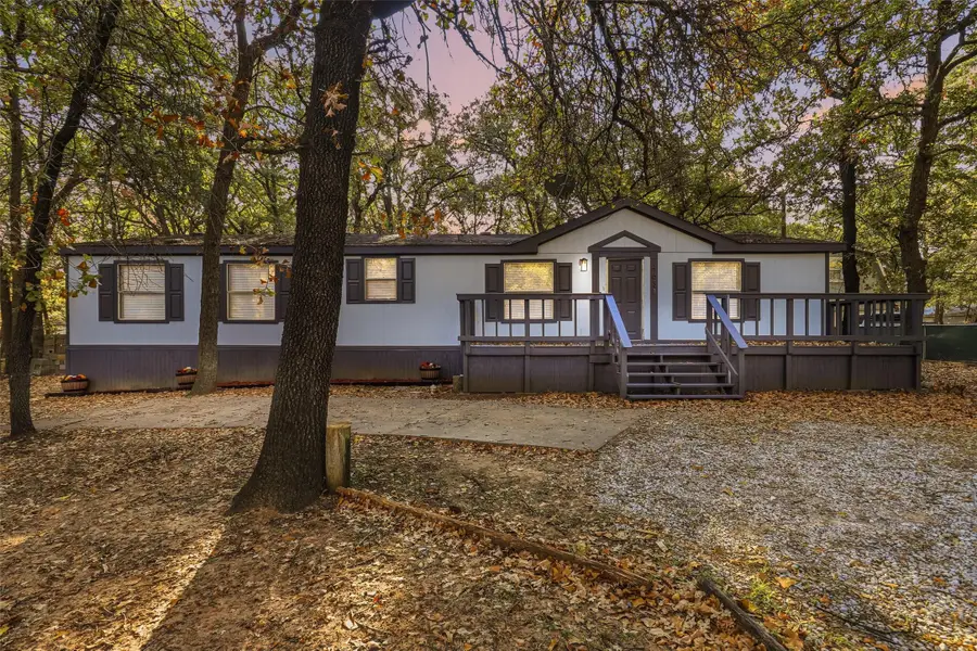 4631 Lyndi Lane, Granbury, TX 76049 - Image #3