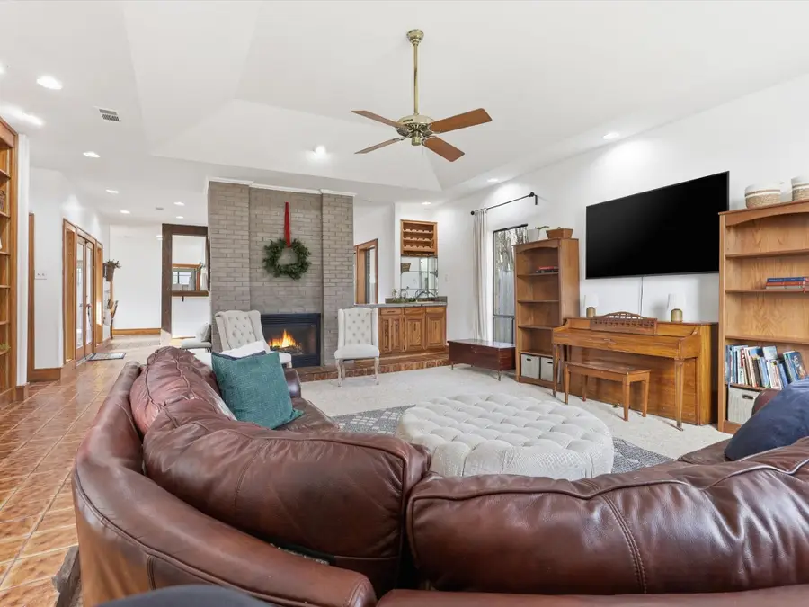 333 S Centre Avenue, Lancaster, TX 75146 - Image #3