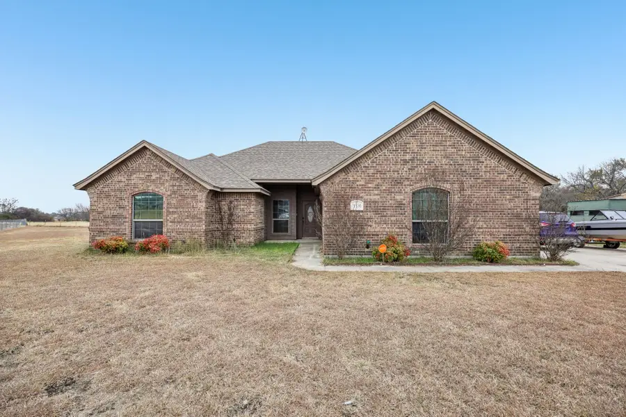 118 Kenya Court, Springtown, TX 76082 - Image #2