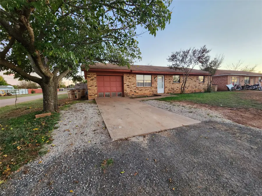 9 Palmer, Merkel, TX 79536 - Image #2