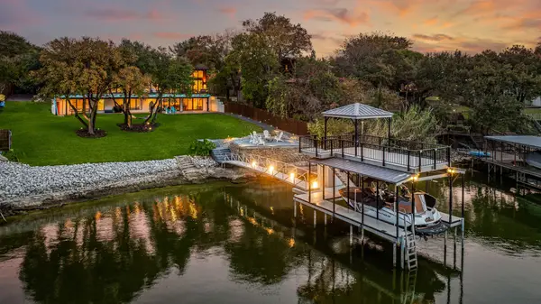 7900 Skylake Drive, Fort Worth, TX 76179