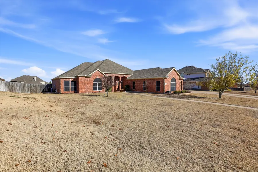1524 Desert Hills Drive, Haslet, TX 76052 - Image #2