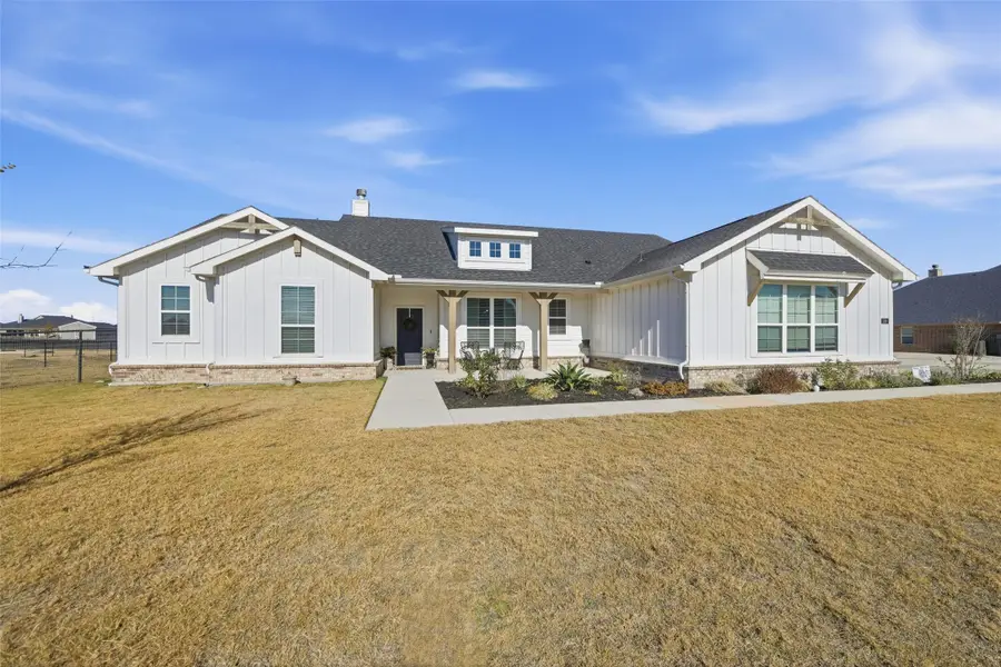 116 Oak Grove Drive, Rhome, TX 76078 - Image #3