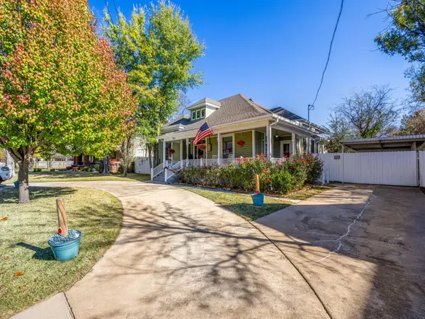 3911 Stonewall Street, Greenville, TX 75401