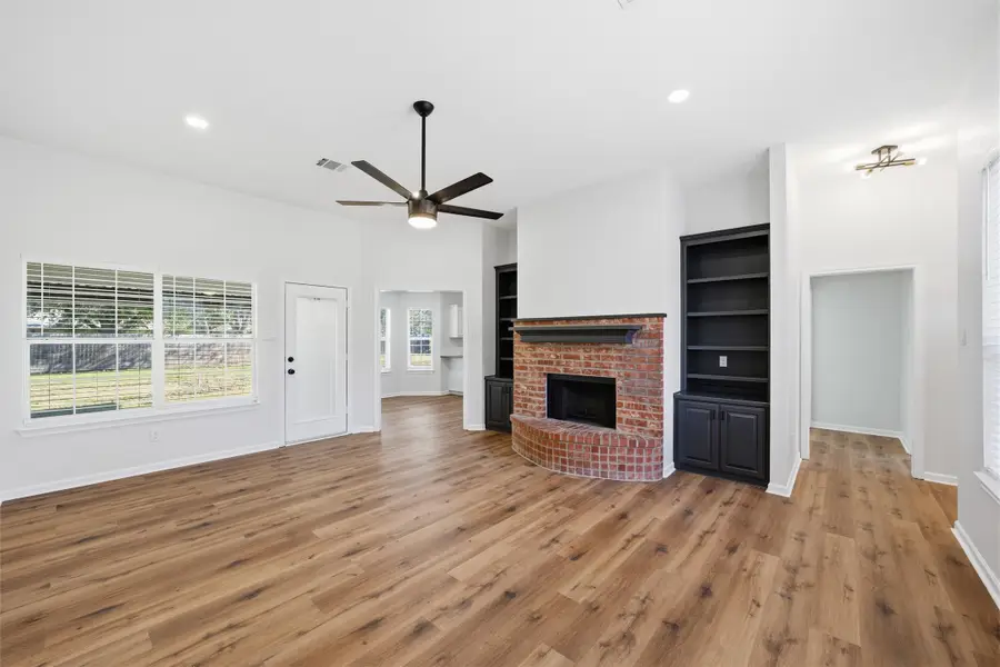 248 Parkhaven Drive, Woodway, TX 76712 - Image #3