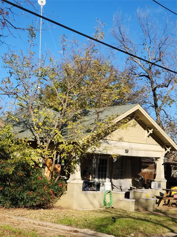 512 NW 5th Street, Mineral Wells, TX 76067