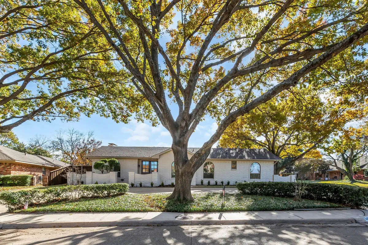 6108 Danbury Lane, Dallas, TX 75214 - Image #1