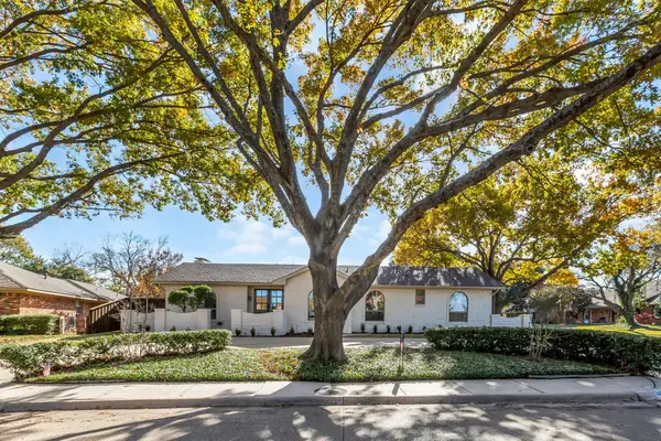 6108 Danbury Lane, Dallas, TX 75214