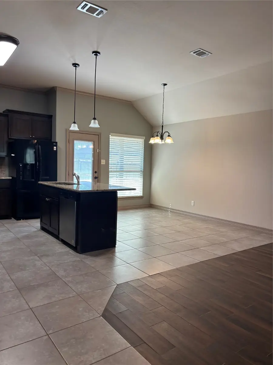 133 Cherokee Street, Greenville, TX 75402 - Image #2