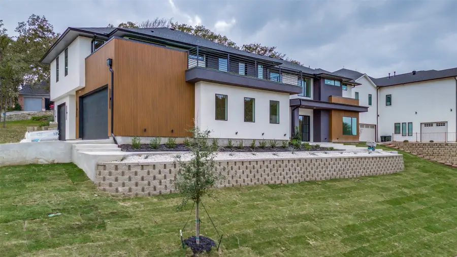 6301 Tiffany Oaks Lane, Arlington, TX 76016 - Image #2