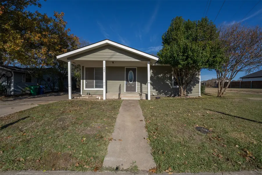 505 Perry Avenue, Waxahachie, TX 75165 - Image #2