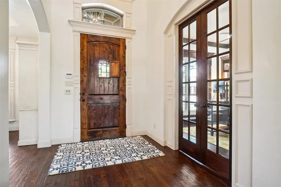 9100 Belshire Drive, North Richland Hills, TX 76182 - Image #3