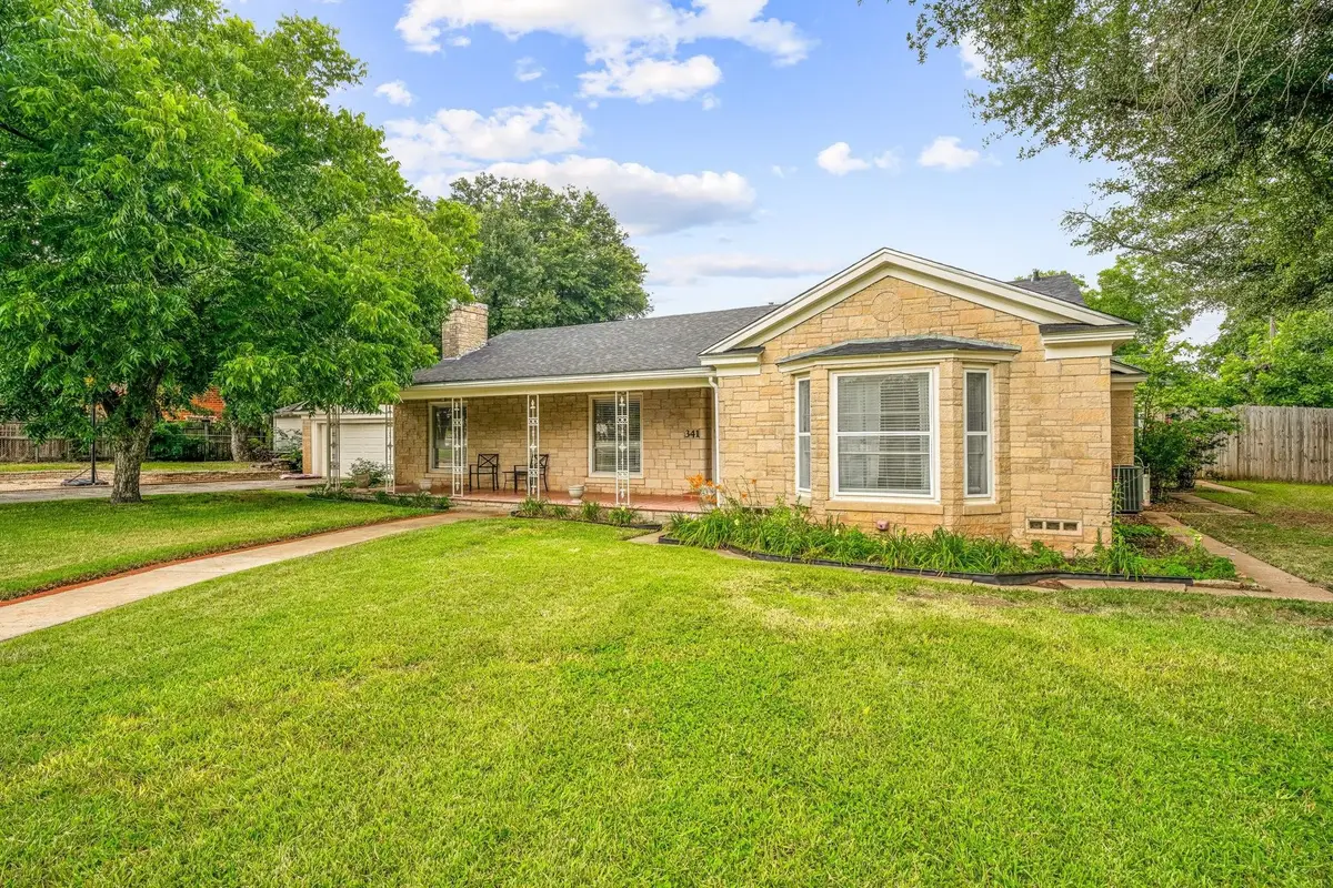 341 S Moseley Street, De Leon, TX 76444 - Image #1