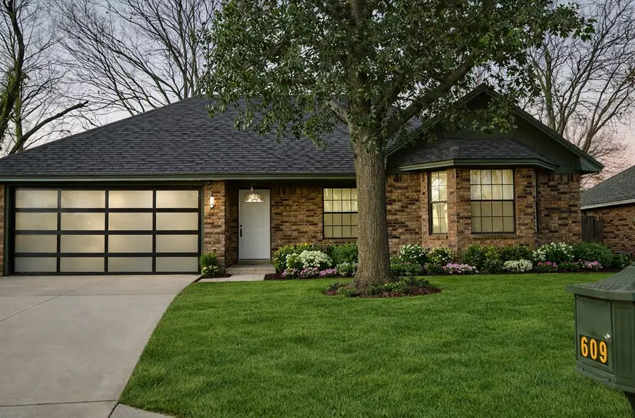 609 Main Street, Roanoke, TX 76262 - Image #2