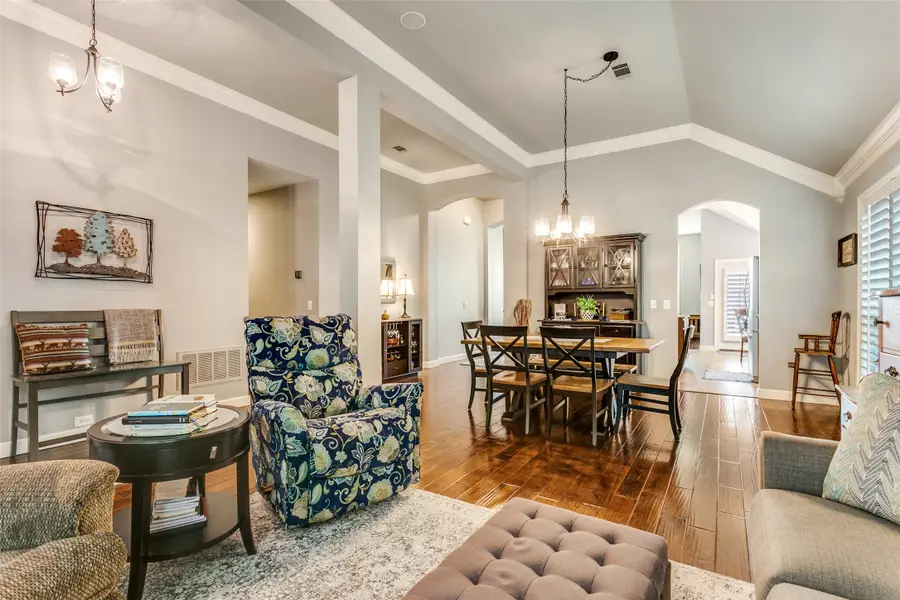 2805 Vista View Drive, Lewisville, TX 75067 - Image #2