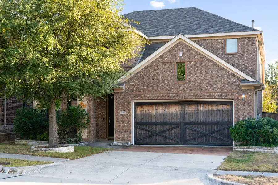 1009 Chickasaw Drive, Carrollton, TX 75010 - Image #2