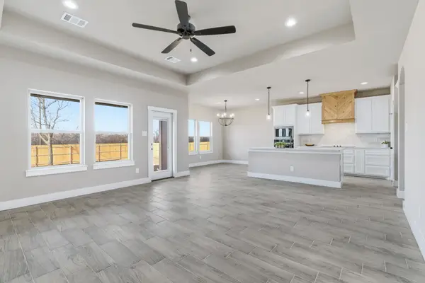 494 Cumberland Trail, Bridgeport, TX 76458