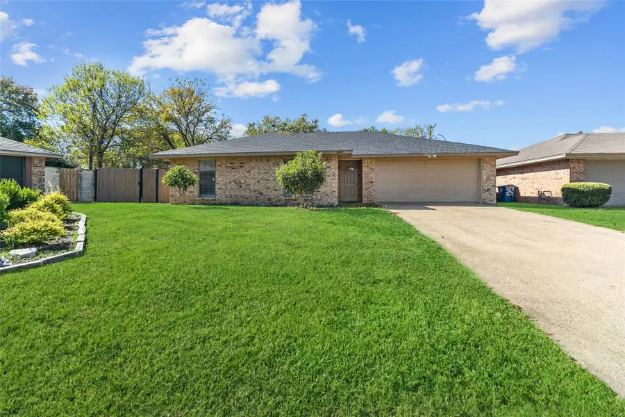 500 Pidgeon Court, Desoto, TX 75115 - Image #2
