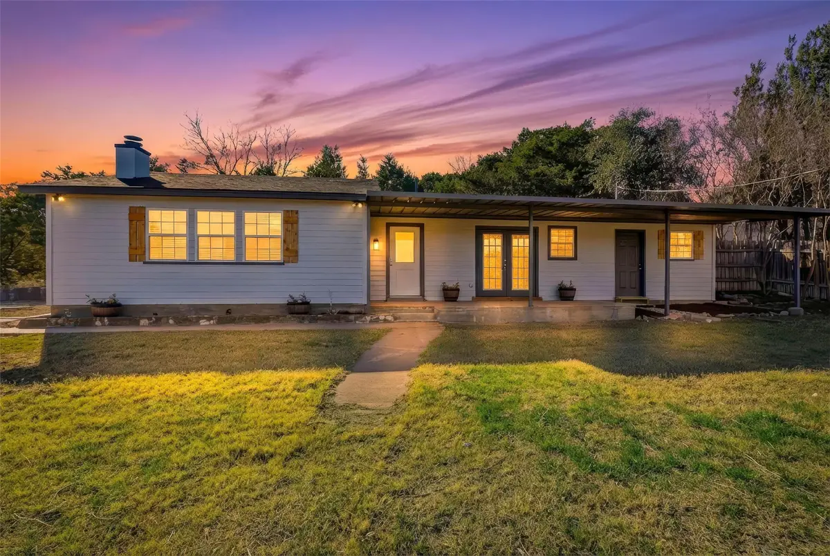 820 Blackfoot Court, Granbury, TX 76048 - Image #1