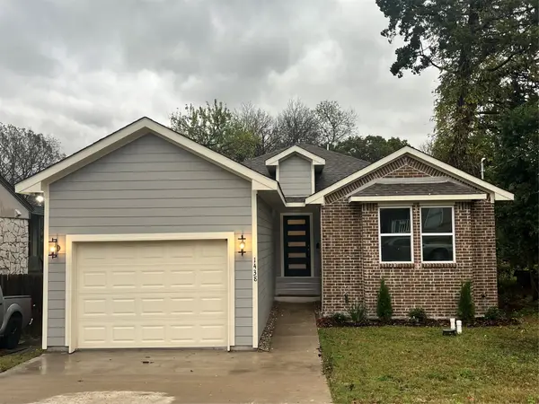 1438 E Waco Avenue, Dallas, TX 75216