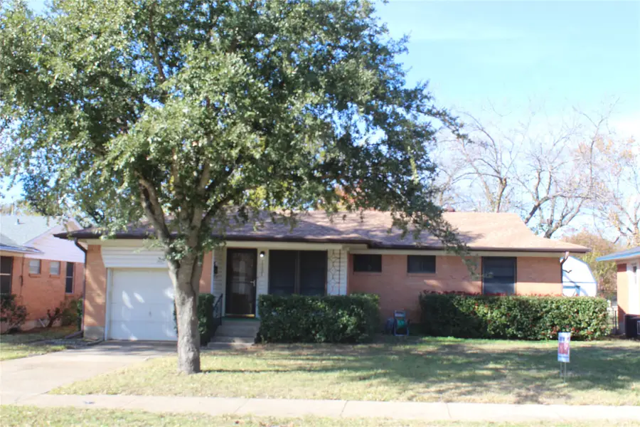 1731 Buena Vista Street, Mesquite, TX 75149 - Image #2