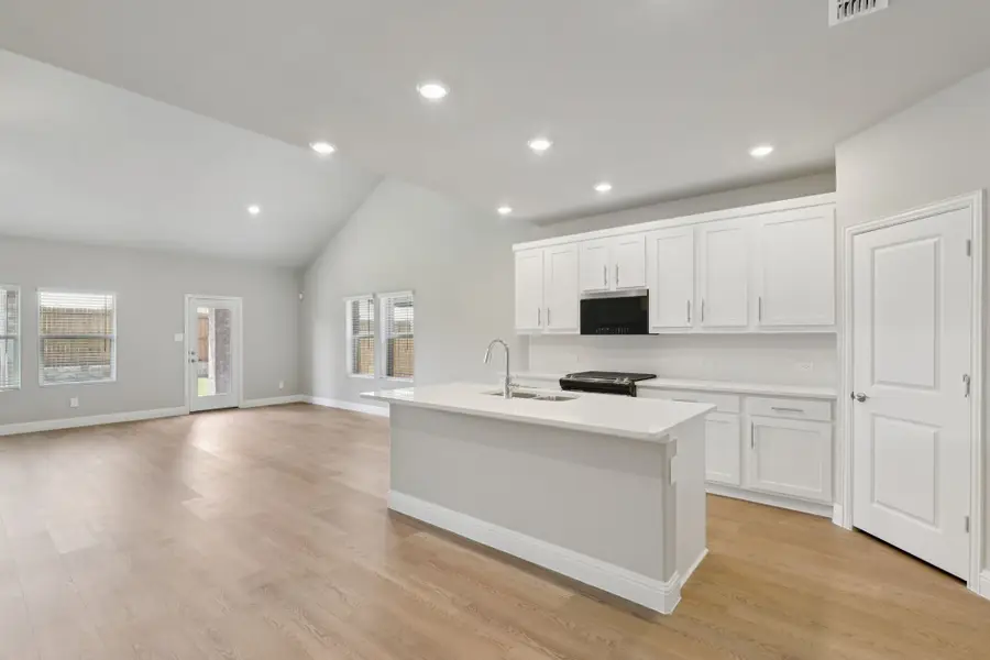 6608 Denim Drive, Fort Worth, TX 76036 - Image #3