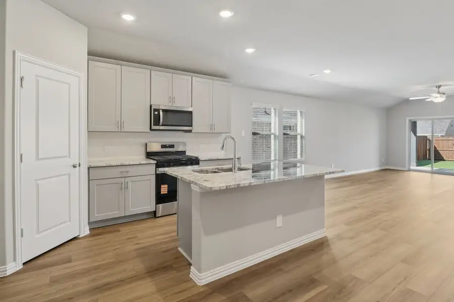 711 London Town Lane, Princeton, TX 75071 - Image #3