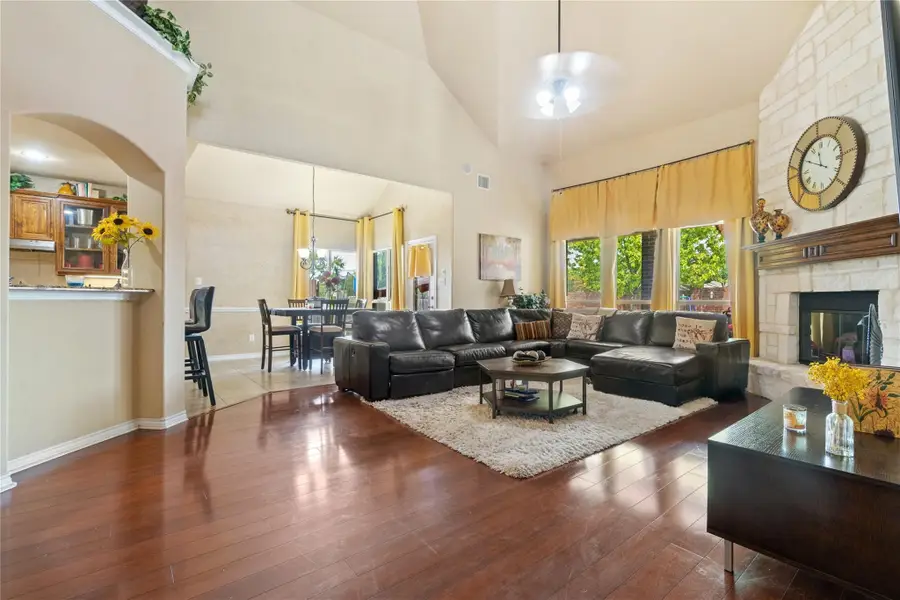 1107 Nimitz Drive, Duncanville, TX 75137 - Image #3