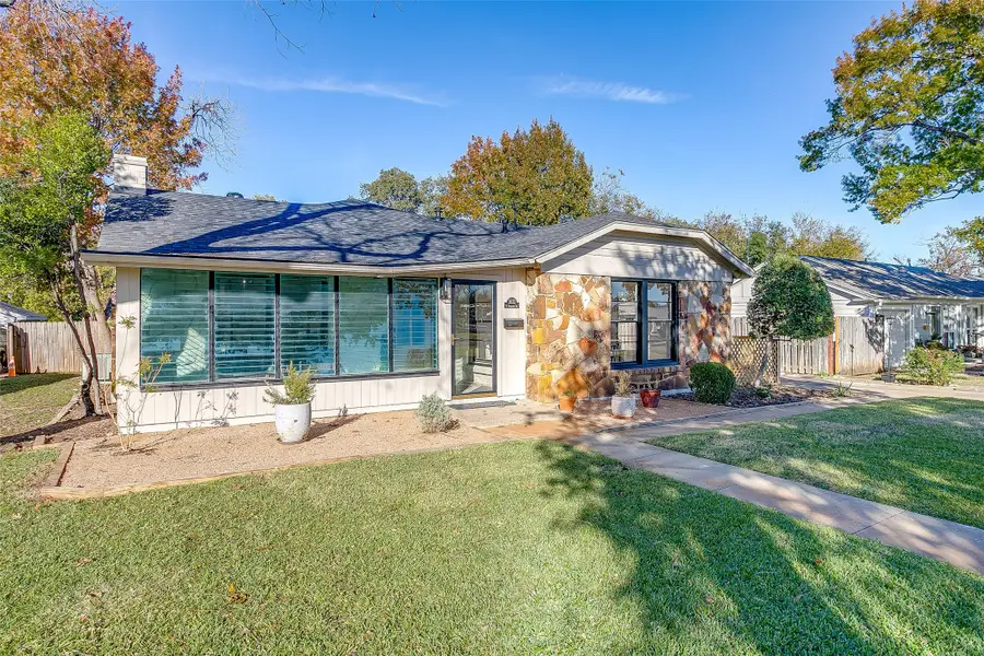 3532 W Biddison Street, Fort Worth, TX 76109 - Image #2