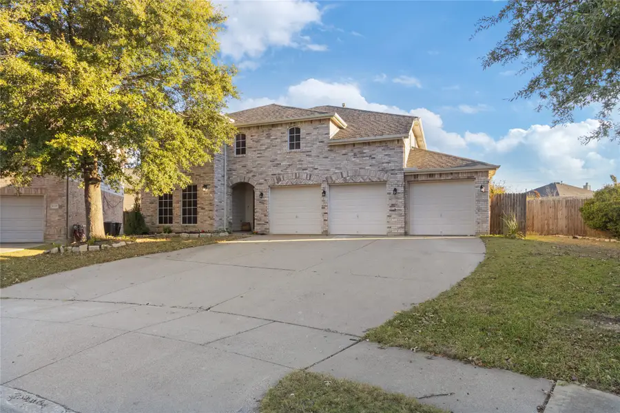 4329 Latigo Circle, Fort Worth, TX 76244 - Image #2