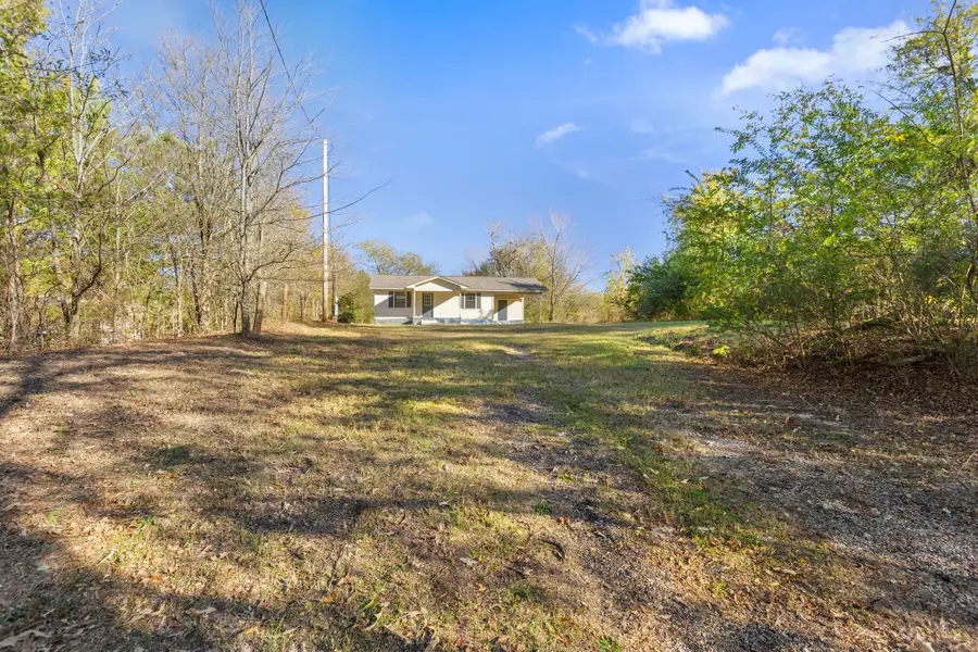175 S Dunbar Lane, Emory, TX 75440 - Image #2
