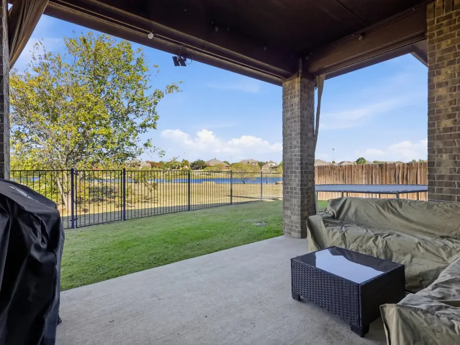 2313 Frosted Willow Lane, Fort Worth, TX 76177 - Image #2