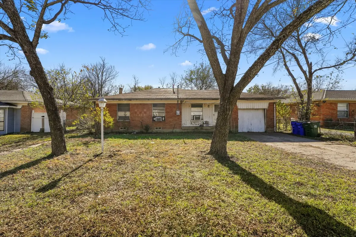 12924 Mitchell Drive, Balch Springs, TX 75180 - Image #1