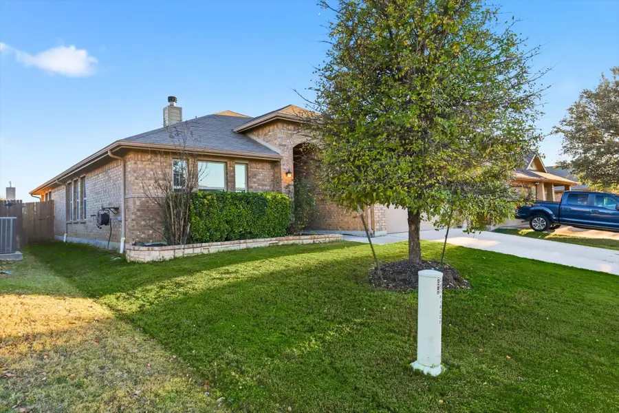 14316 Broomstick Road, Fort Worth, TX 76052 - Image #2