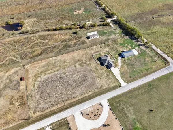 319 Hawk Ridge Road, Decatur, TX 76234