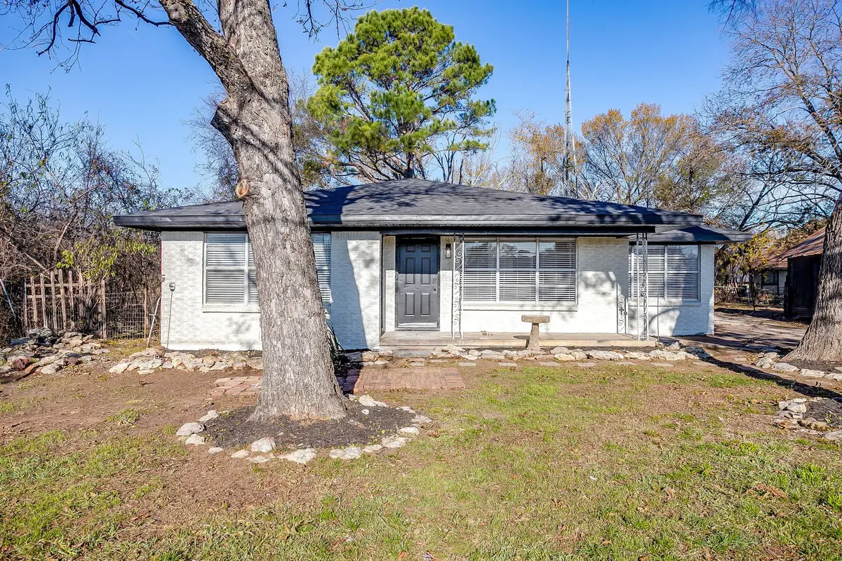 1501 E Henderson Street, Cleburne, TX 76031 - Image #1