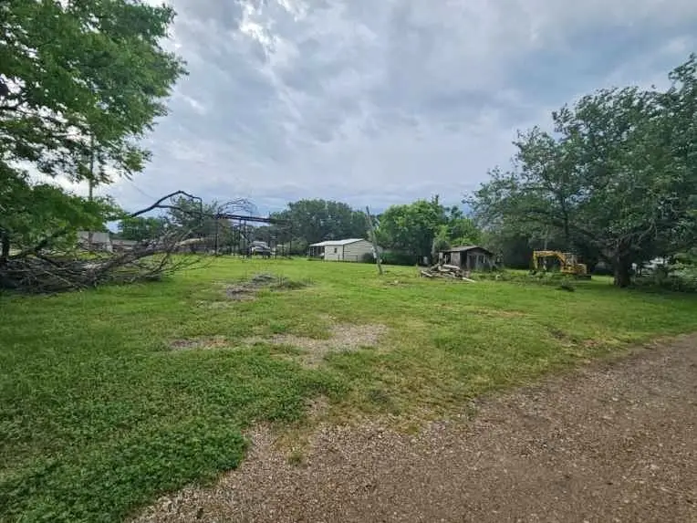 1067 Red Bird, Seven Points, TX 75143 - Image #1