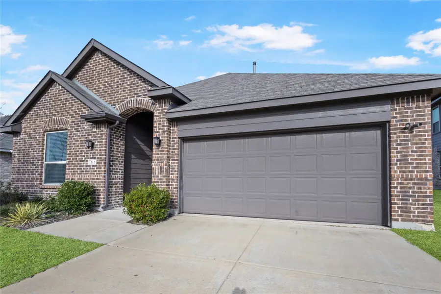 512 Mccoy Drive, Van Alstyne, TX 75495 - Image #2