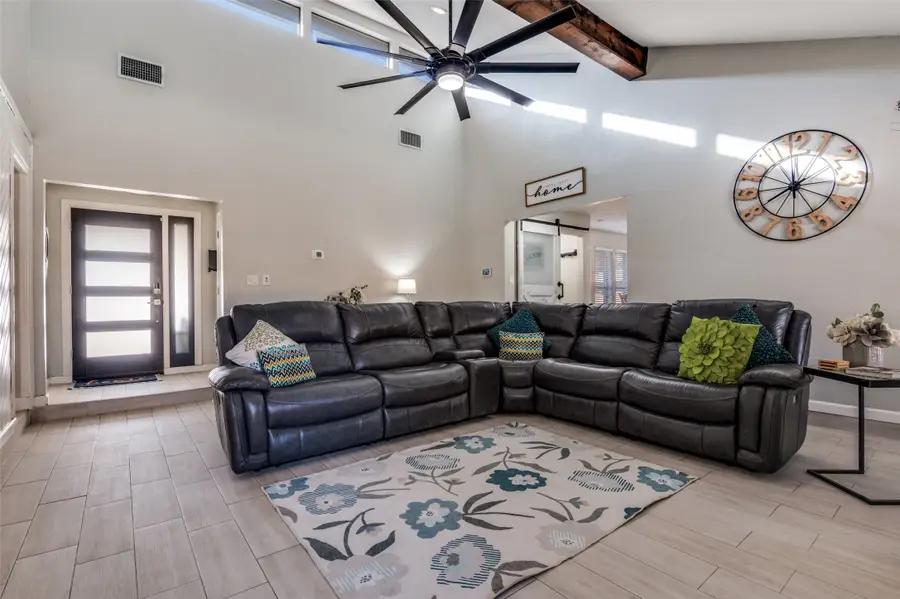 5009 Fairmount Drive, Arlington, TX 76017 - Image #3