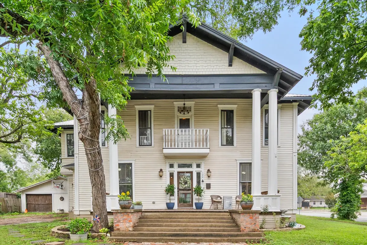 100 Corsicana Street, Hillsboro, TX 76645 - Image #1