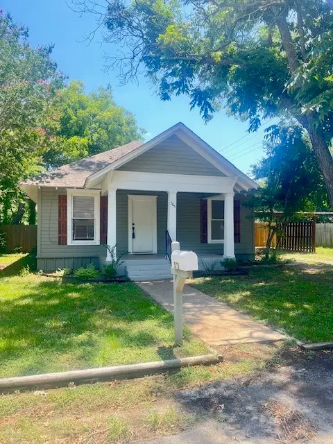 505 W Earl Street, Cleburne, TX 76033