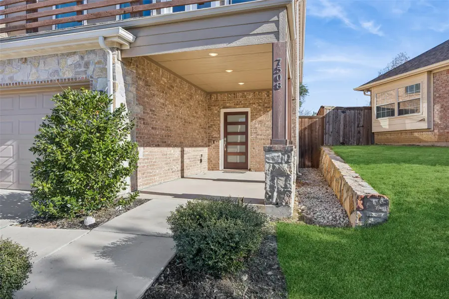 7508 W Shore Drive, The Colony, TX 75056 - Image #2