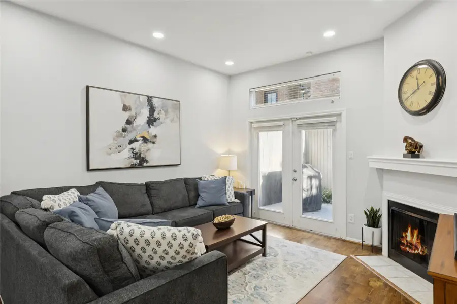 4006 Holland Avenue #B, Dallas, TX 75219 - Image #3