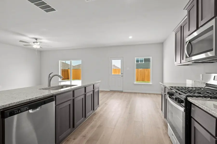 1525 Harvester Drive, Fort Worth, TX 76140 - Image #3